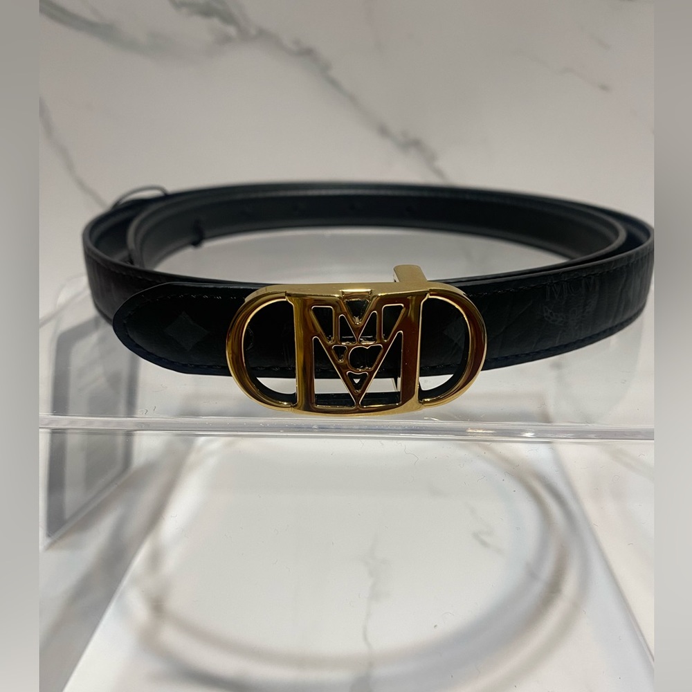 MCM Black Belt - Women’s Size - Reversible